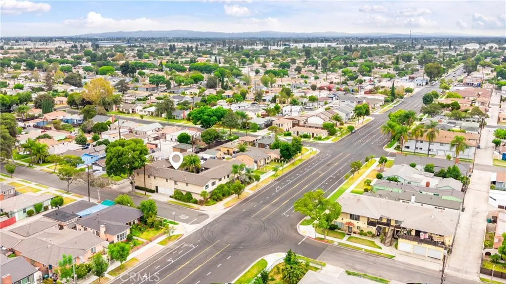 1005 E Harding Street Long Beach, CA 90805