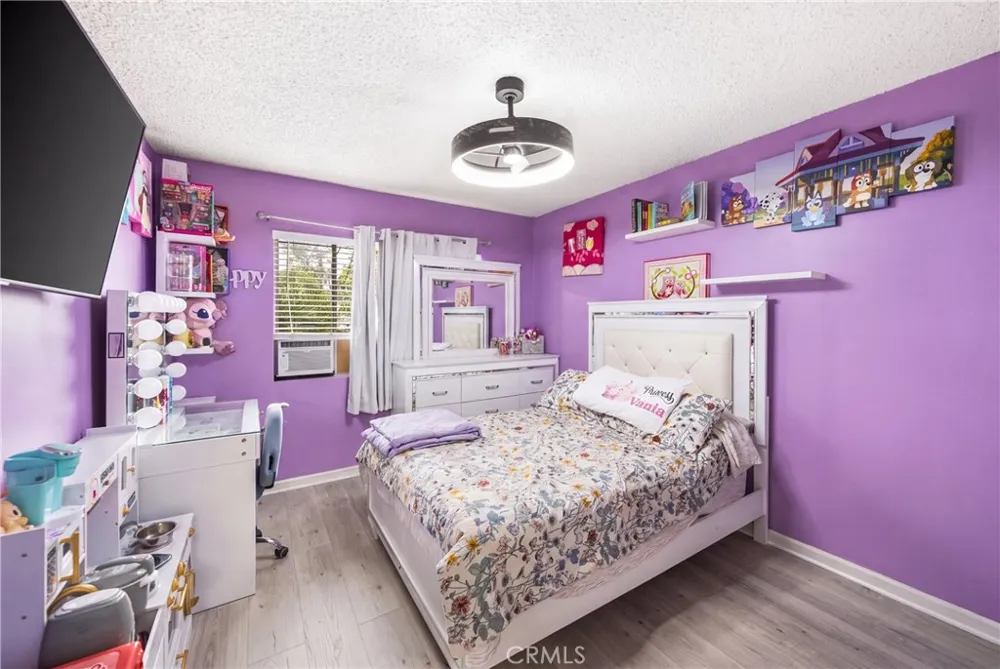 1005 E Harding Street Long Beach, CA 90805