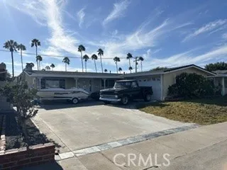 18301 Pammy Huntington Beach, CA 92648