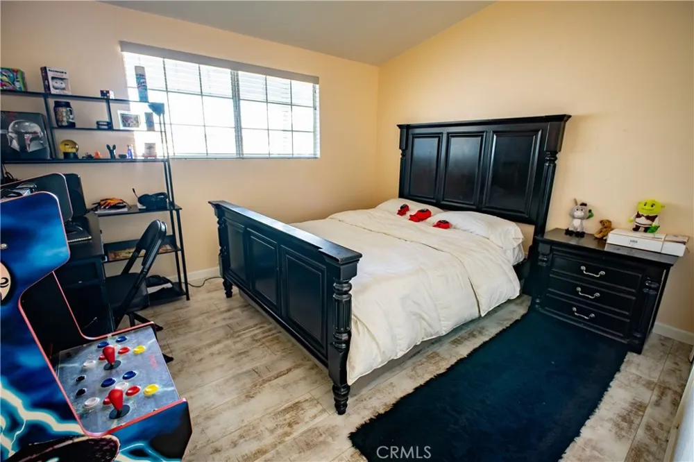 18301 Pammy Huntington Beach, CA 92648