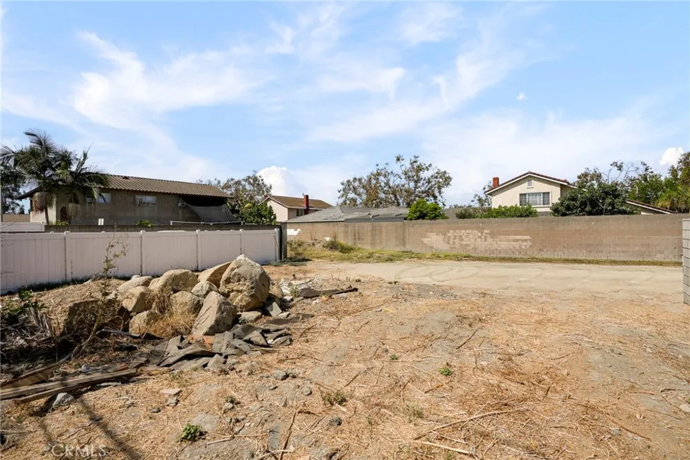 1 Elmcroft Cerritos, CA 90703