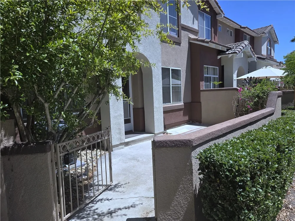 7 Santa Barbara Court Lake Forest, CA 92610