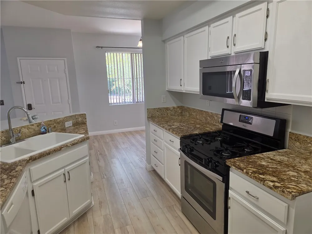 7 Santa Barbara Court Lake Forest, CA 92610