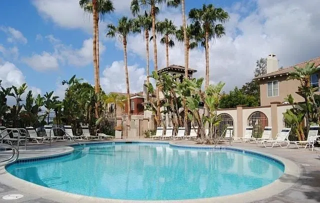 7 Santa Barbara Court Lake Forest, CA 92610
