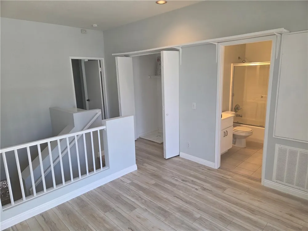 7 Santa Barbara Court Lake Forest, CA 92610