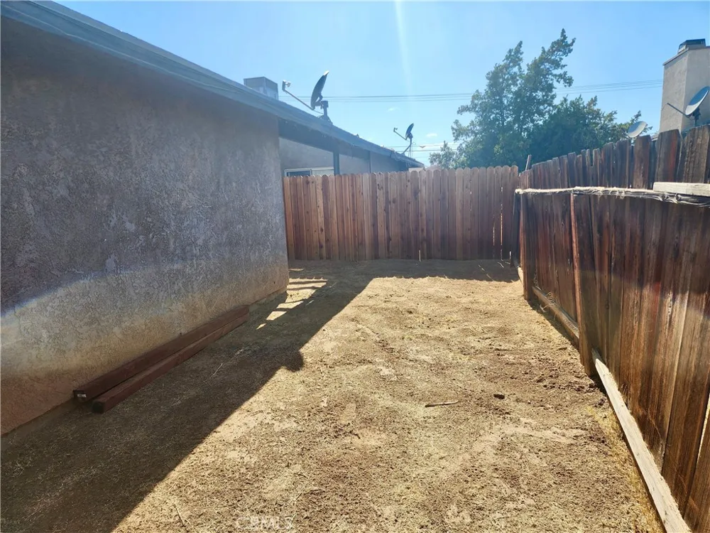 12511 Kiowa Apple Valley, CA 92308