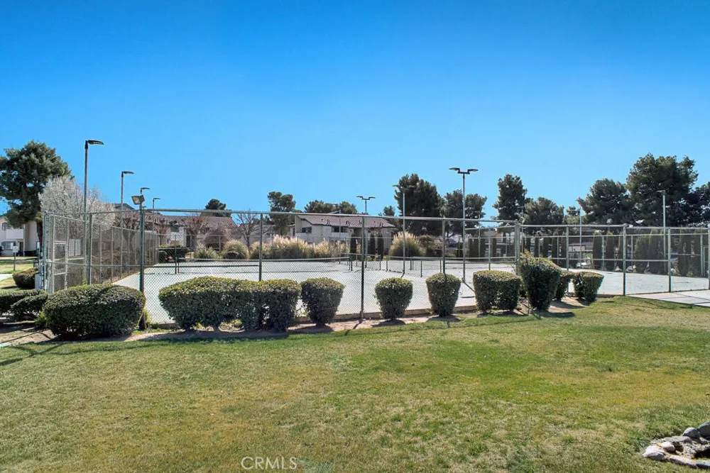 44460 15th E #3 Lancaster, CA 93535