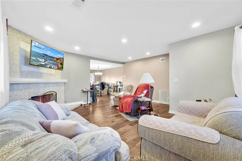 658 Milford Orange, CA 92867