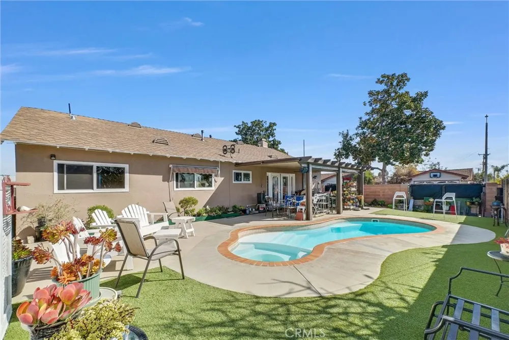 658 Milford Orange, CA 92867