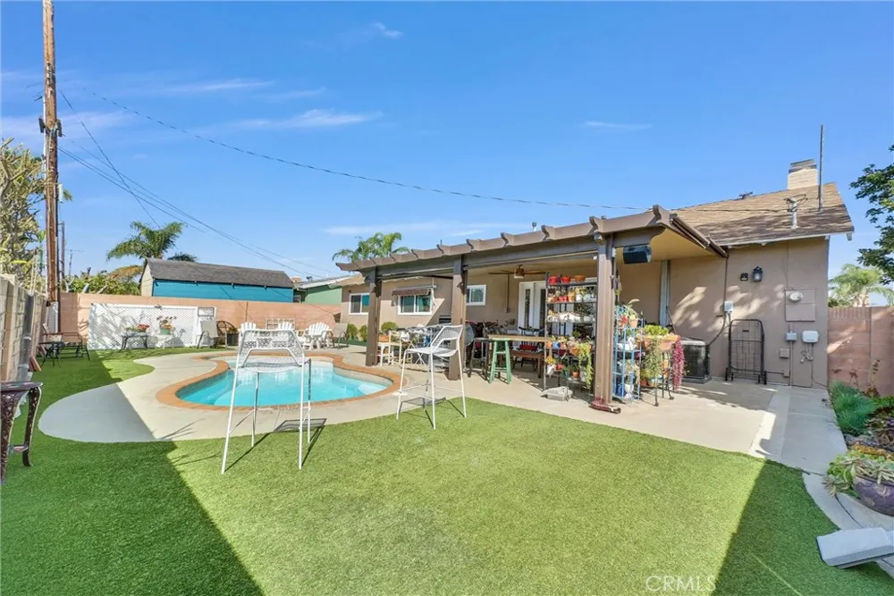 658 Milford Orange, CA 92867
