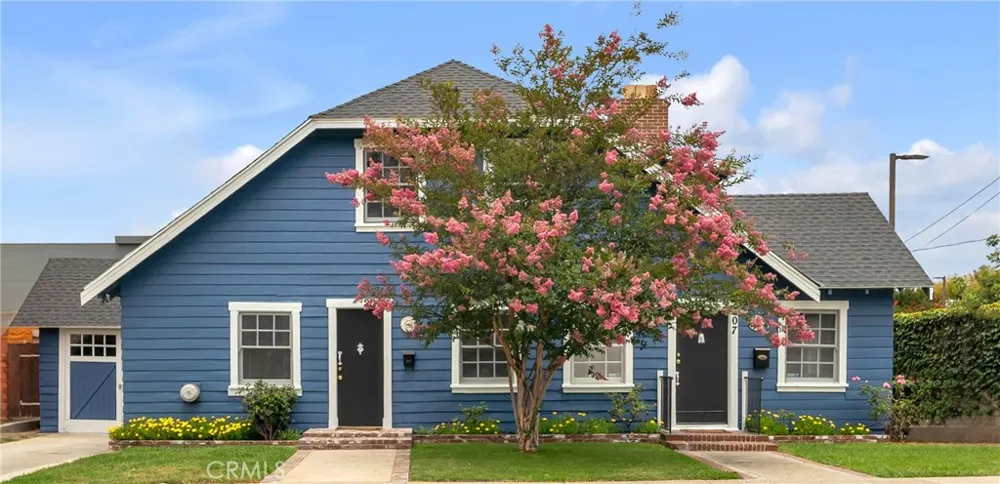 207 W Buffalo Avenue Santa Ana, CA 92706
