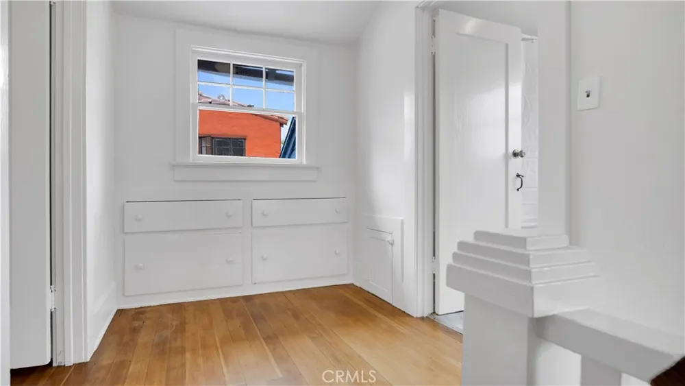 207 W Buffalo Avenue Santa Ana, CA 92706