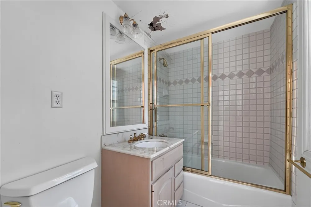 2201 E Glenoaks Glendale, CA 91206