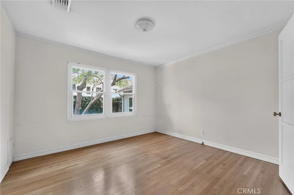 2201 E Glenoaks Glendale, CA 91206