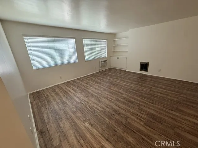 13823 Christine Whittier, CA 90605