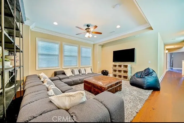225 11th Huntington Beach, CA 92648