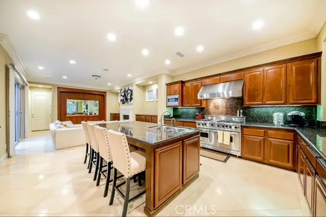 225 11th Huntington Beach, CA 92648