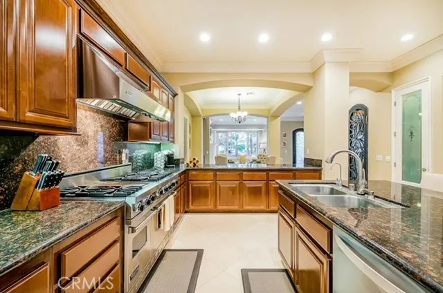 225 11th Huntington Beach, CA 92648