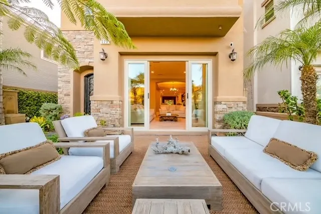 225 11th Huntington Beach, CA 92648