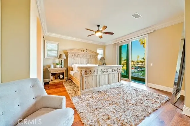 225 11th Huntington Beach, CA 92648