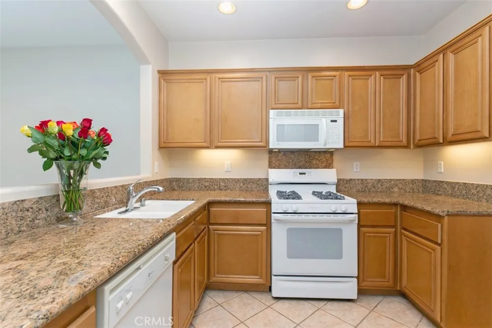 10 New Market Irvine, CA 92602