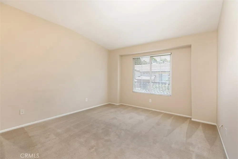 10 New Market Irvine, CA 92602