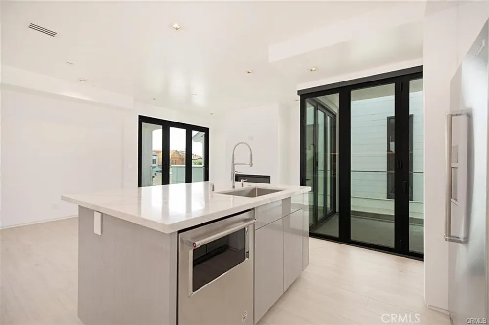 423 Orchid Ave #1/2 Corona del Mar, CA 92625
