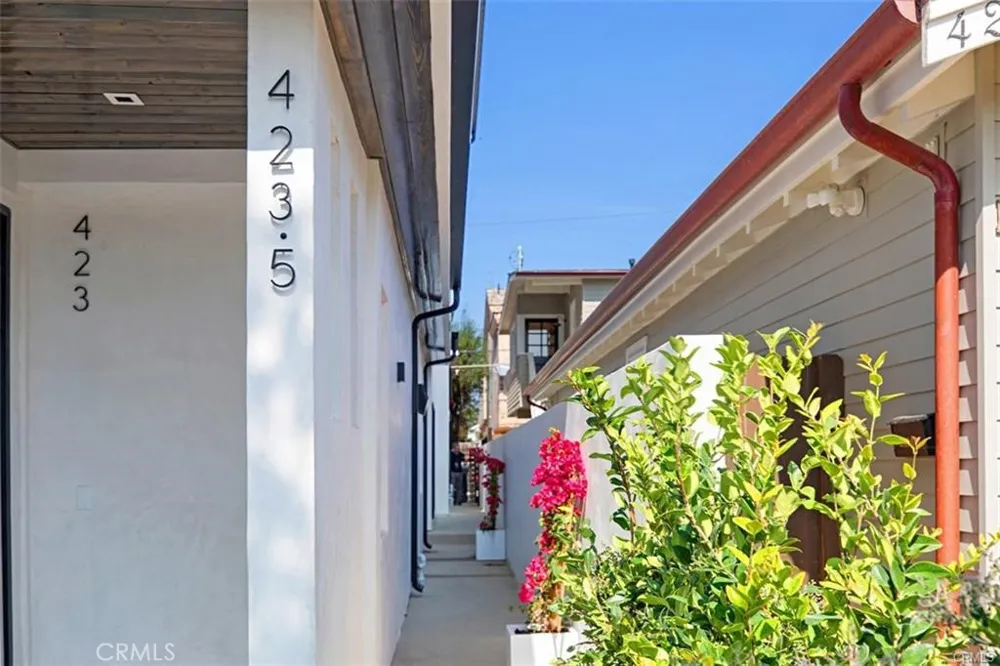 423 Orchid Ave #1/2 Corona del Mar, CA 92625