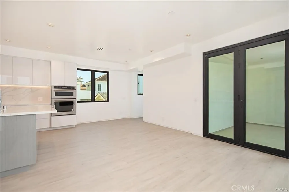 423 Orchid Ave #1/2 Corona del Mar, CA 92625
