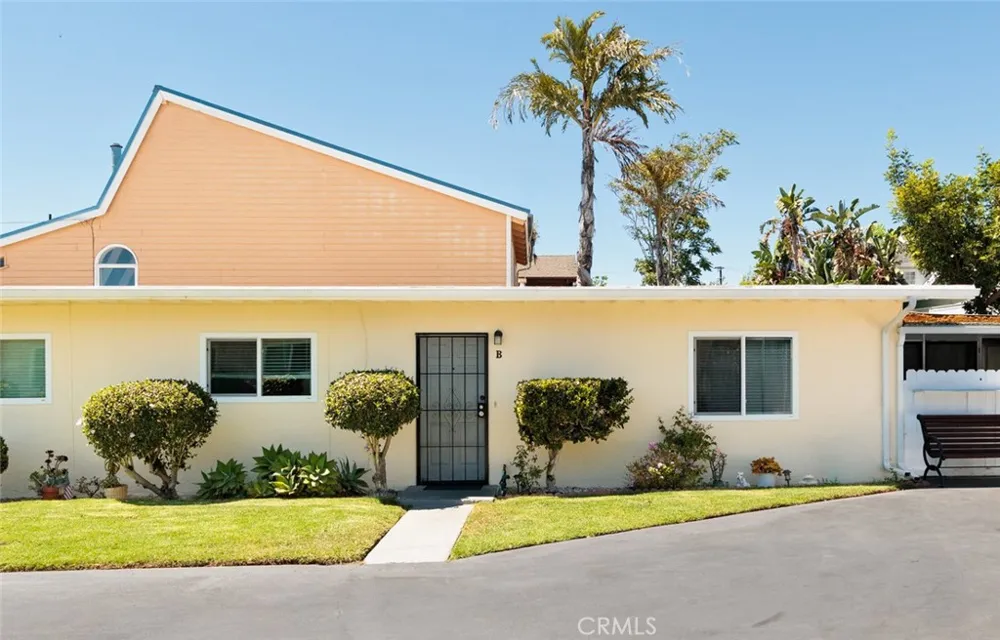 220 Knox Costa Mesa, CA 92627