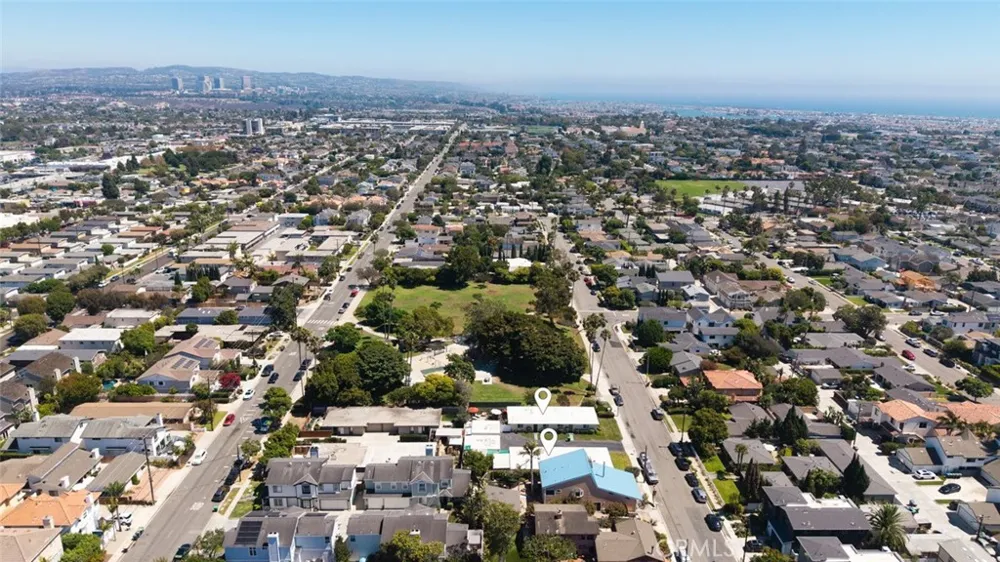 220 Knox Costa Mesa, CA 92627
