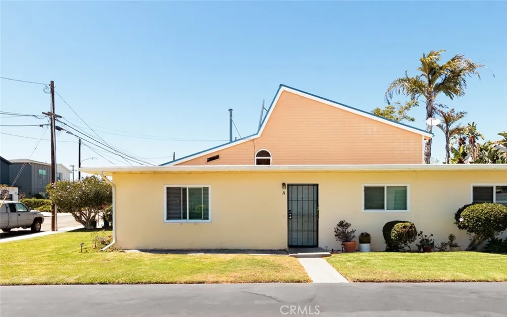 220 Knox Costa Mesa, CA 92627