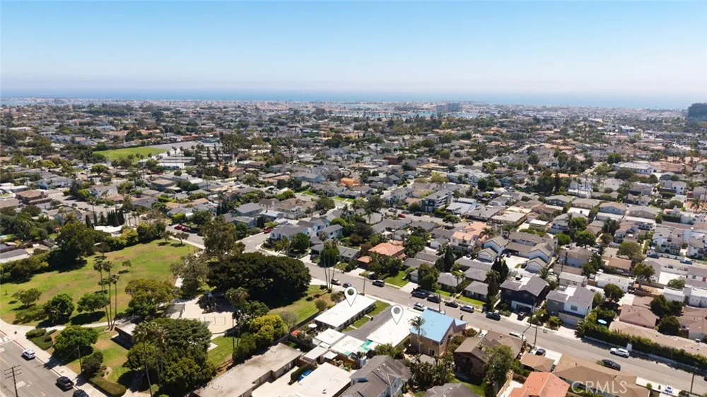 220 Knox Costa Mesa, CA 92627