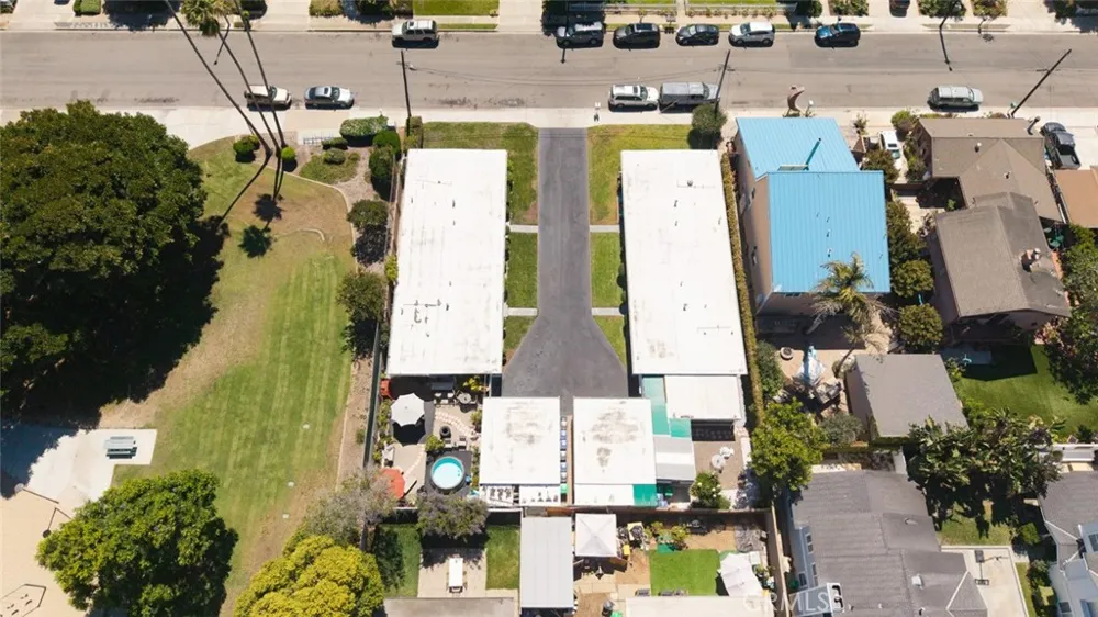 220 Knox Costa Mesa, CA 92627