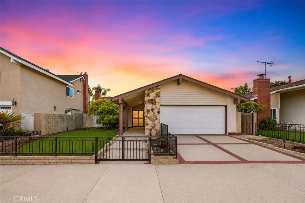 11377 Madeira Cypress, CA 90630