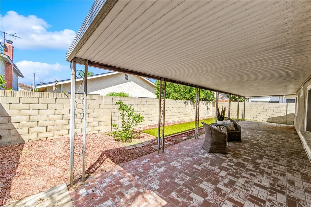 11377 Madeira Cypress, CA 90630