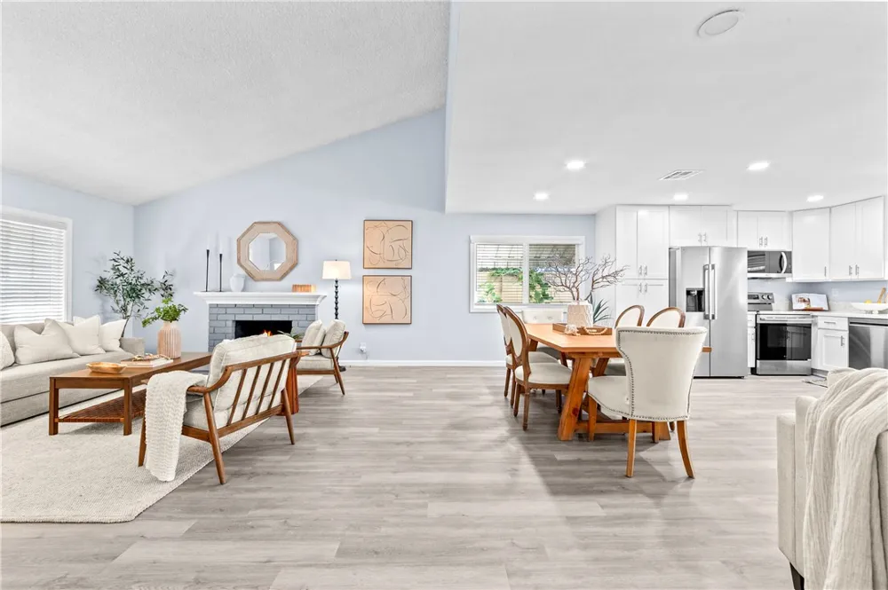 11377 Madeira Cypress, CA 90630