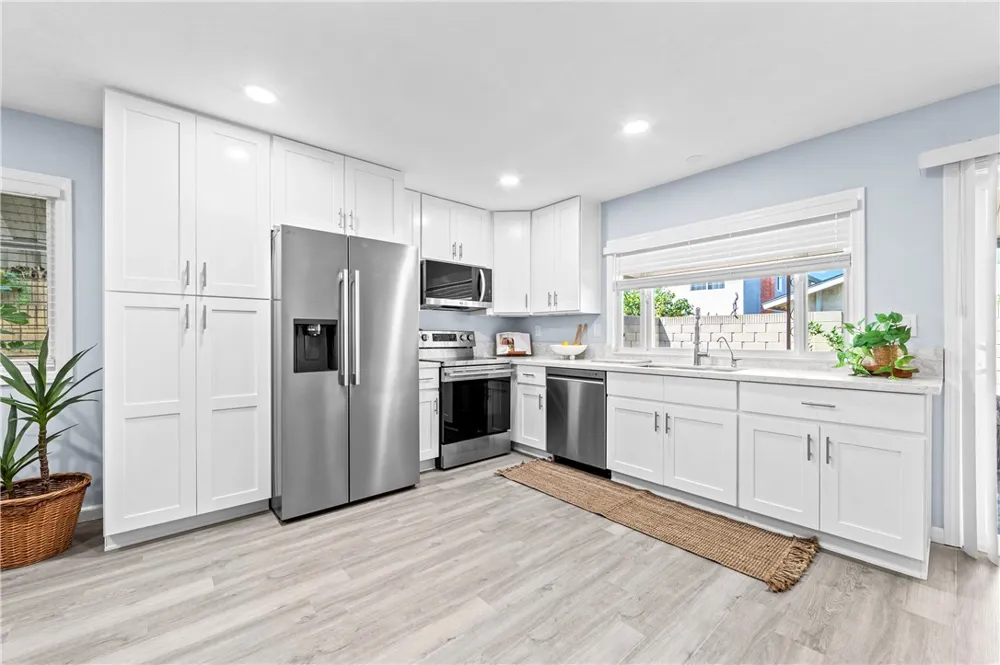 11377 Madeira Cypress, CA 90630
