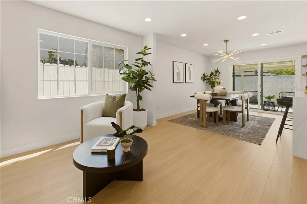 3186 E Radcliffe Anaheim, CA 92806