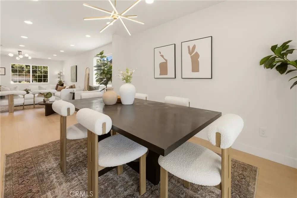 3186 E Radcliffe Anaheim, CA 92806