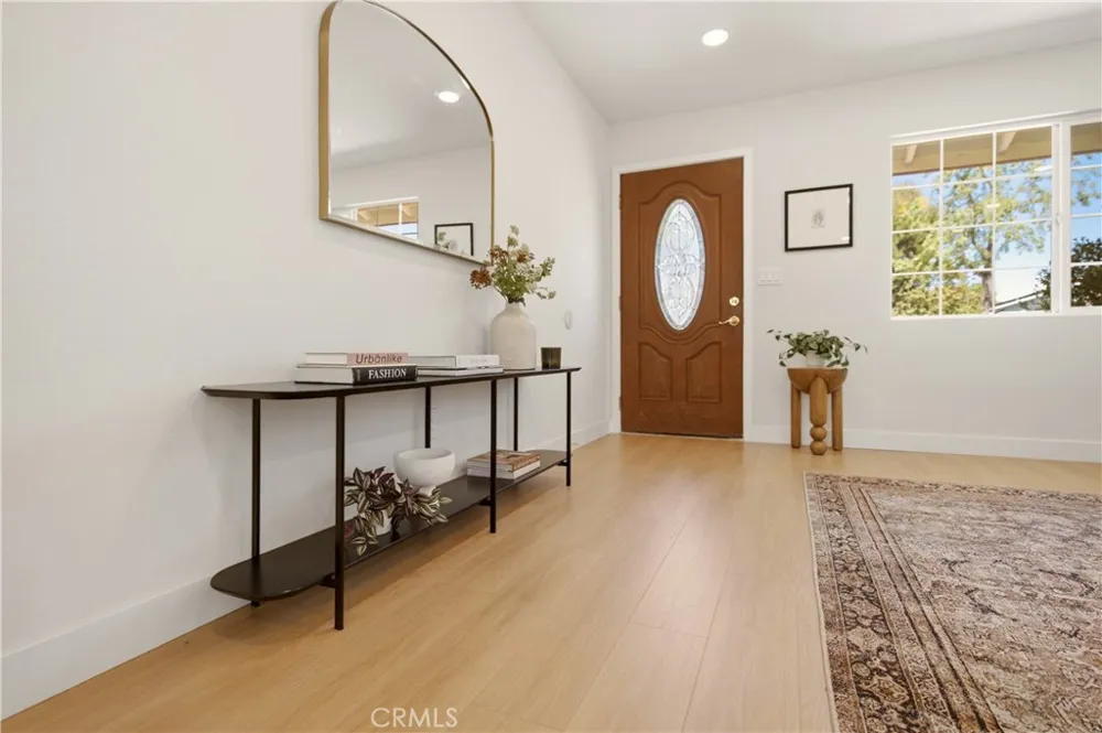 3186 E Radcliffe Anaheim, CA 92806