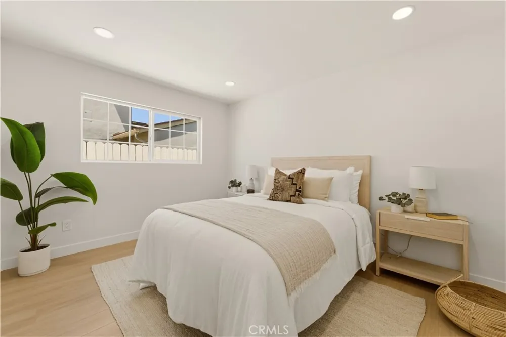 3186 E Radcliffe Anaheim, CA 92806