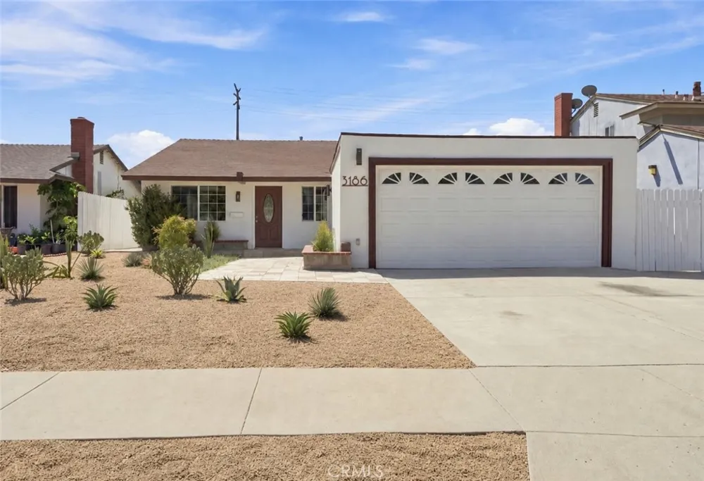 3186 E Radcliffe Anaheim, CA 92806