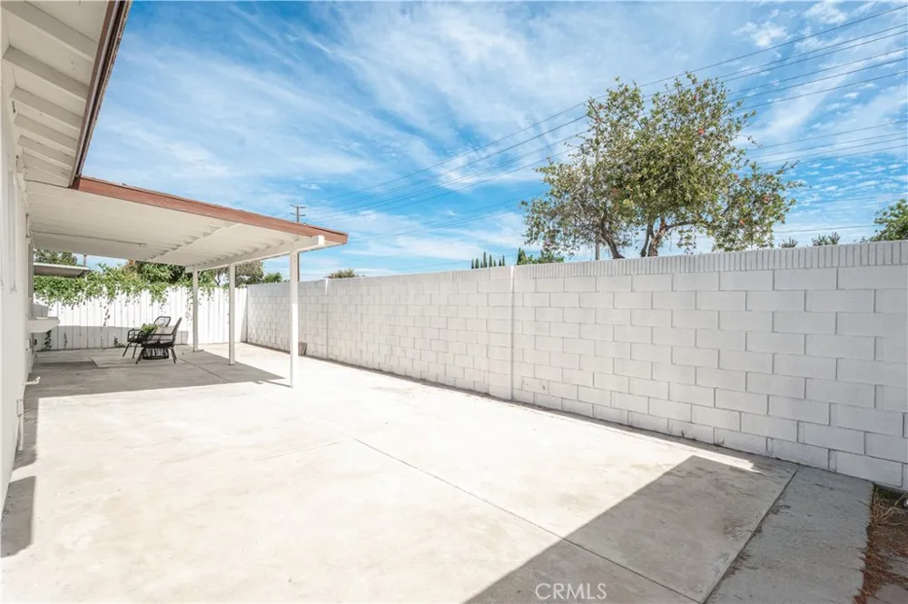 3186 E Radcliffe Anaheim, CA 92806