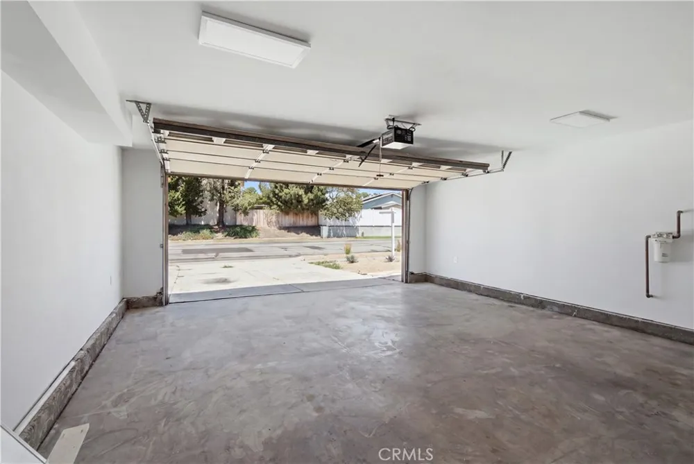 3186 E Radcliffe Anaheim, CA 92806