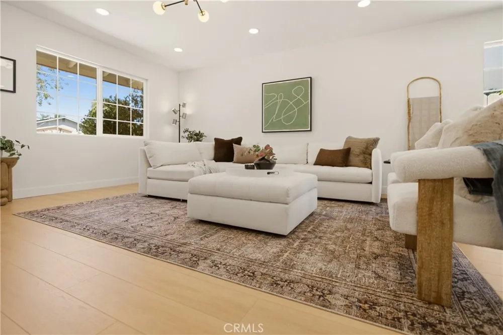 3186 E Radcliffe Anaheim, CA 92806