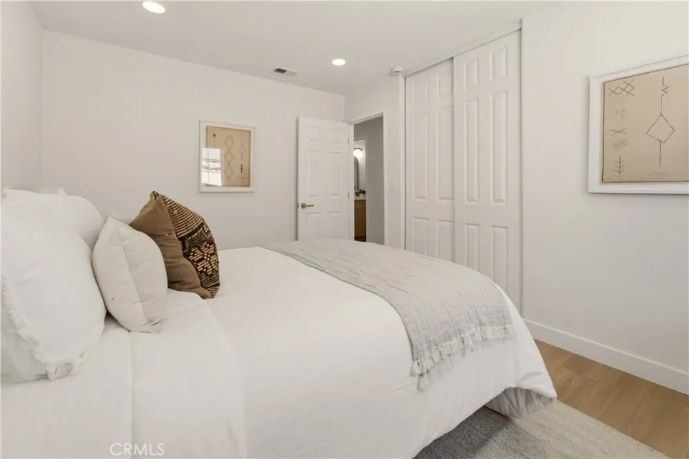 3186 E Radcliffe Anaheim, CA 92806