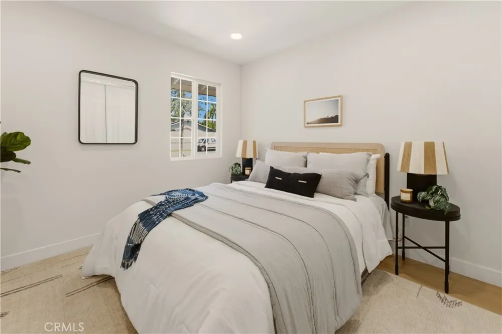 3186 E Radcliffe Anaheim, CA 92806