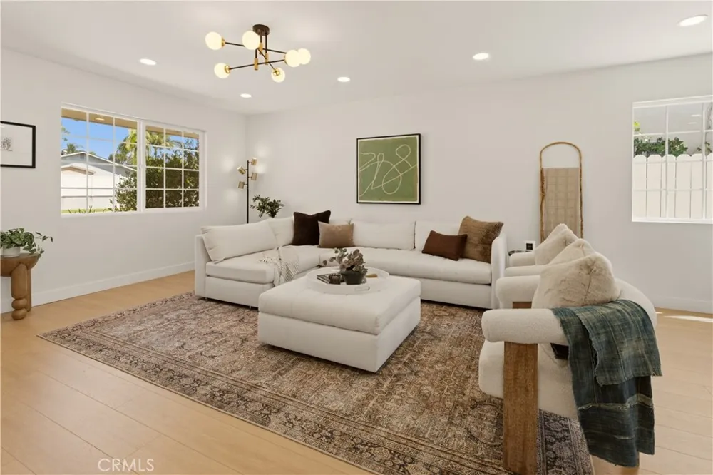 3186 E Radcliffe Anaheim, CA 92806