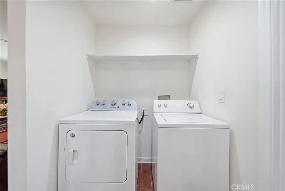 242 W 88th Los Angeles, CA 90003